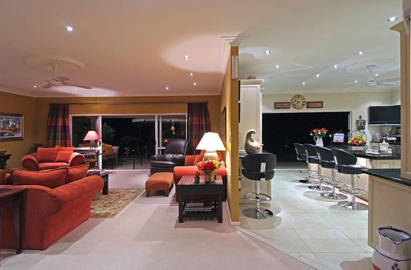 Richlyn Homestay Luxury Bed & Breakfast Taupo Exterior photo